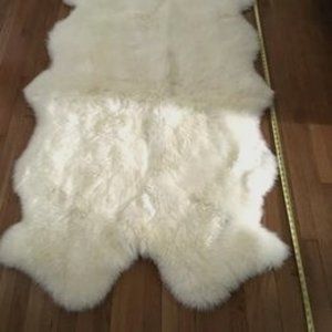 Sheep Hide Rug 72"x46" Brand New